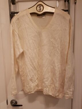 Dkny Cream Open-Knit V-Neck Sweater